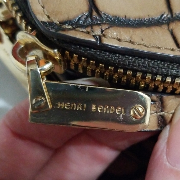 Henri Bendel Convertible Clutch Crocodile print - Picture 7 of 8